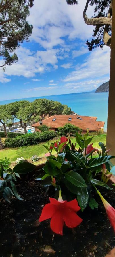 Villa Tramonto Леванто Экстерьер фото