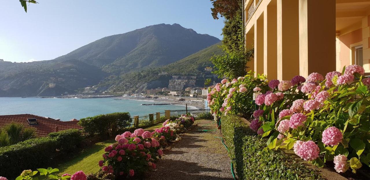 Villa Tramonto Леванто Экстерьер фото