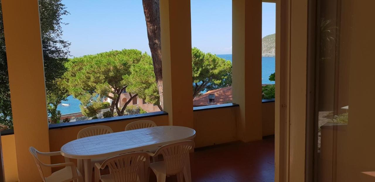 Villa Tramonto Леванто Экстерьер фото